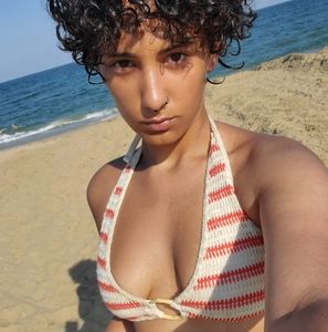 Meet your Posher, Donia